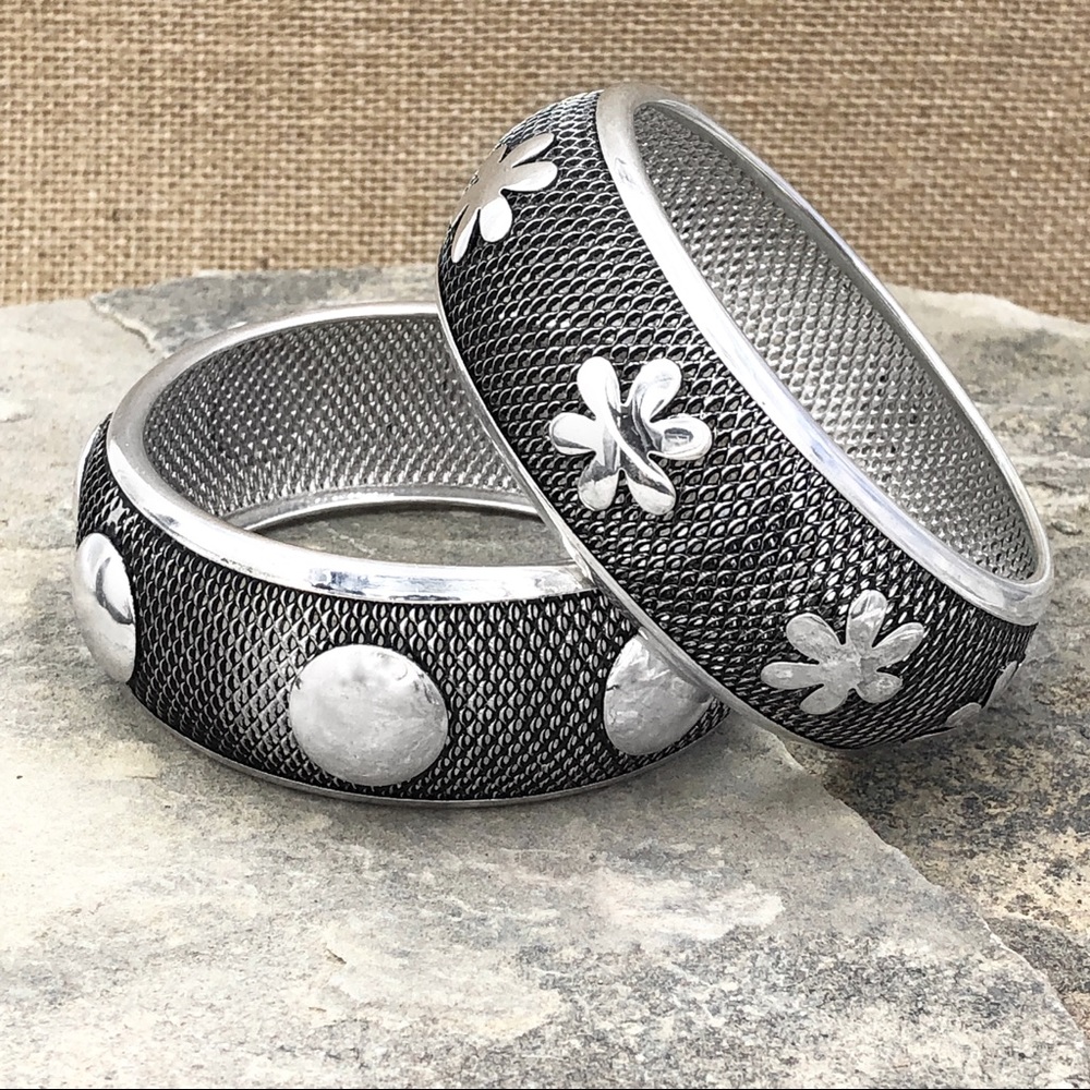🍀 Metal Mesh Wide Bangle Bracelet